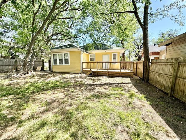 Building Photo - 1201 E Lamar St