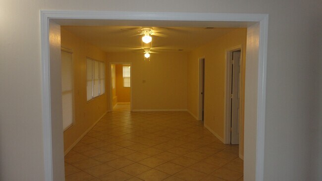 Building Photo - Vero Beach Rentals. Vero Beach Homes For R...