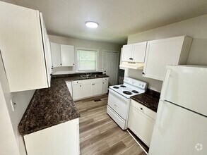 Building Photo - 329 Chamber Ave-