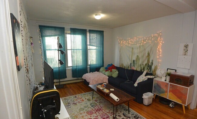 Building Photo - 24 Ransom Rd