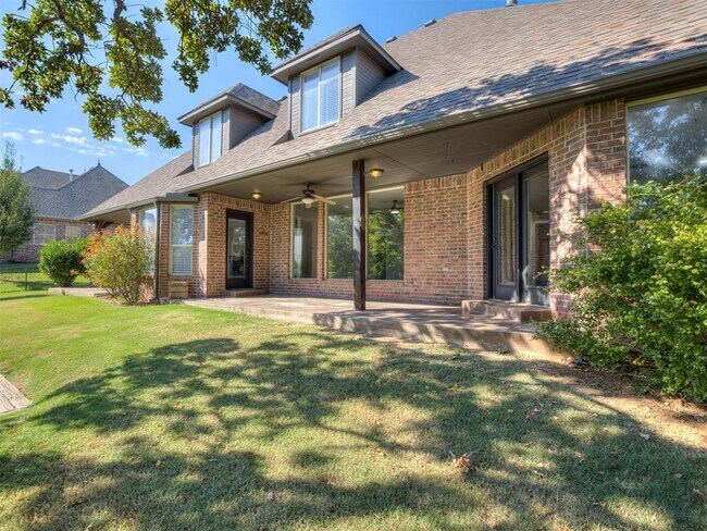 Building Photo - 8900 Belcaro Dr
