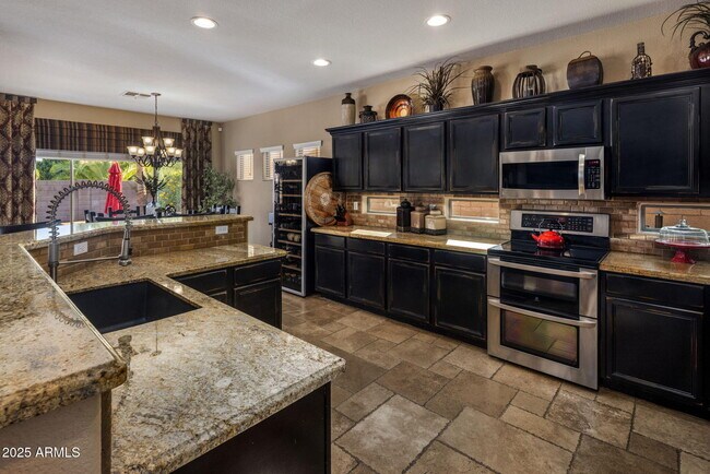 Building Photo - 9053 E Hobart St