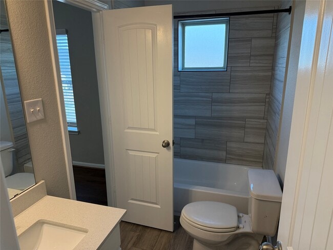 Building Photo - 1222 Obispo Ct