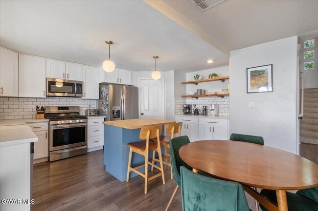 Building Photo - 40144 Cantara Dr