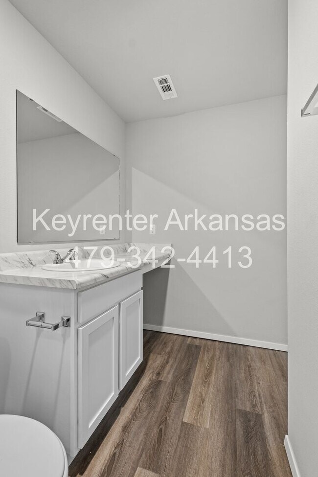 Building Photo - 817 S Katlyn Dr