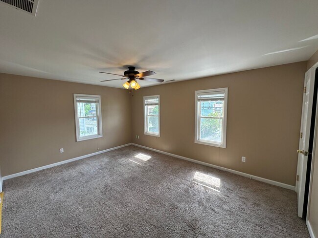 Building Photo - 6-8 Wright Avenue