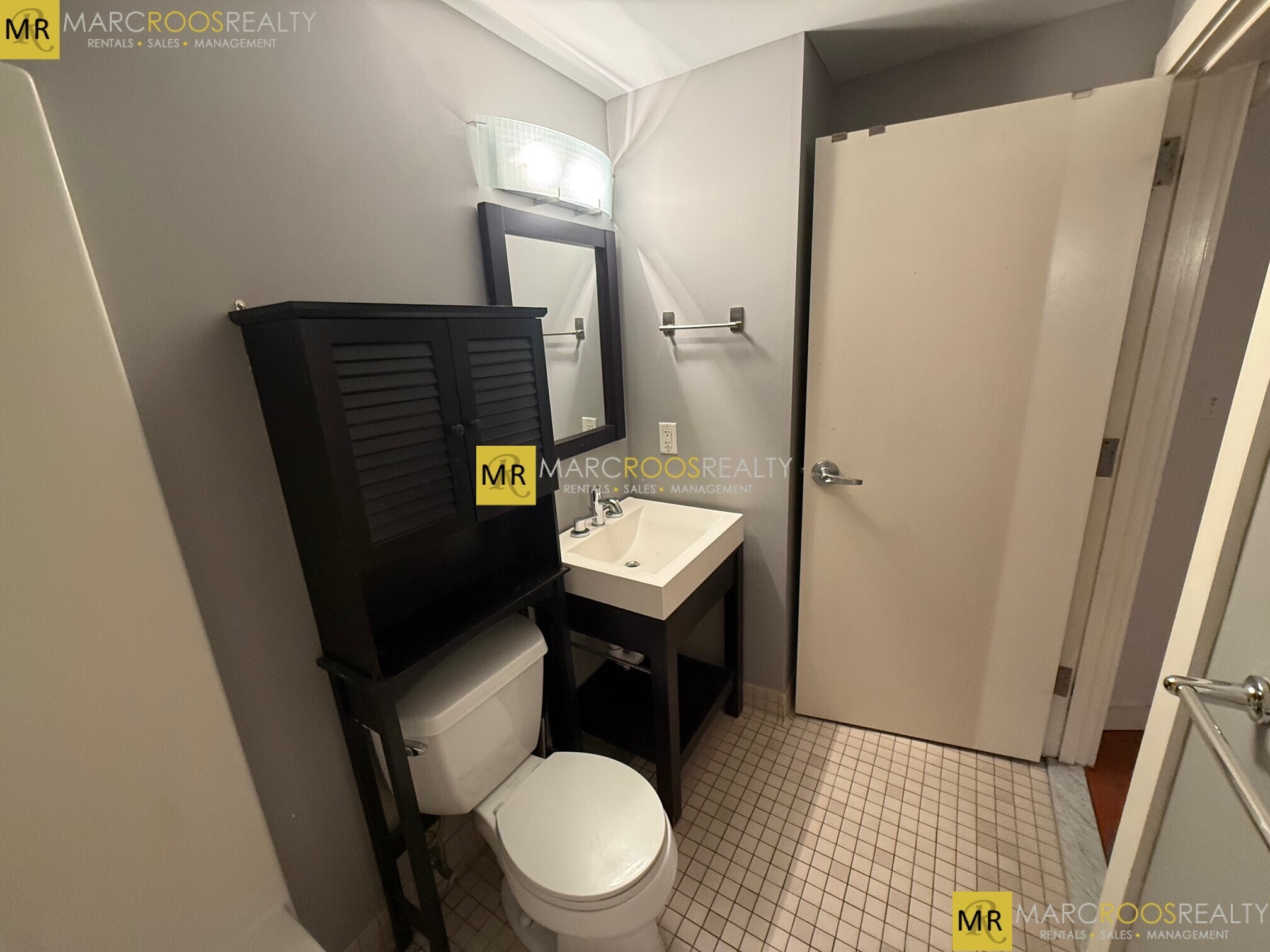 Building Photo - 534 Commonwealth Ave