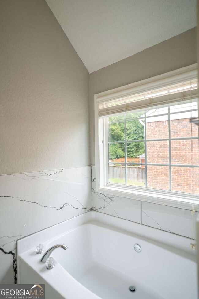 Building Photo - 3243 Newtons Crest Cir