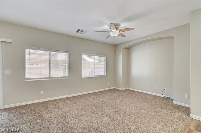 Building Photo - 8749 Horizon Wind Ave