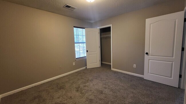 Building Photo - 9120 Karen Mill Cove