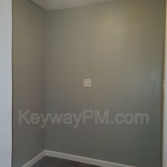 Building Photo - 3567 Kindling Dr