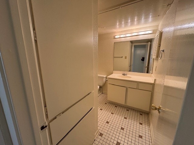 Building Photo - 9101 Country Creek St