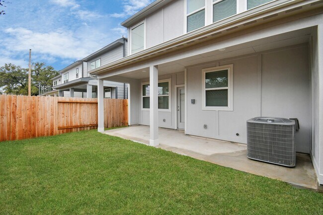Building Photo - 8515 Rising Stream Dr