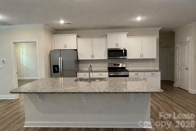 Building Photo - 7870 Iron Rd