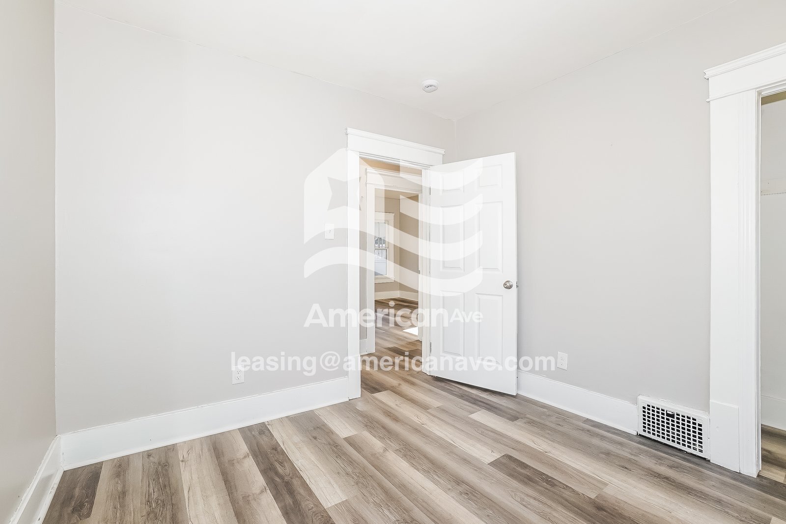 Building Photo - 724 Carlysle St