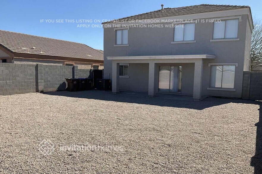 Building Photo - 1220 E Christopher St