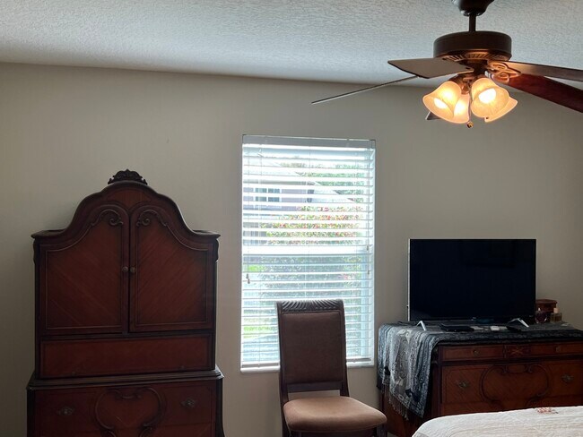 Building Photo - 2465 Rainey Ct