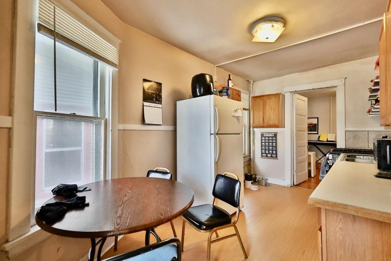 Building Photo - 452 W Doty St