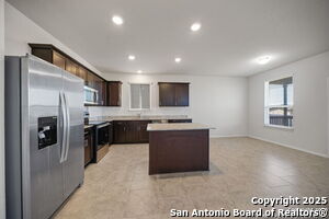 Building Photo - 7327 Tradinghouse Ln