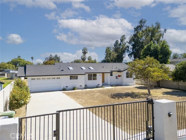 Building Photo - 15724 Chase St