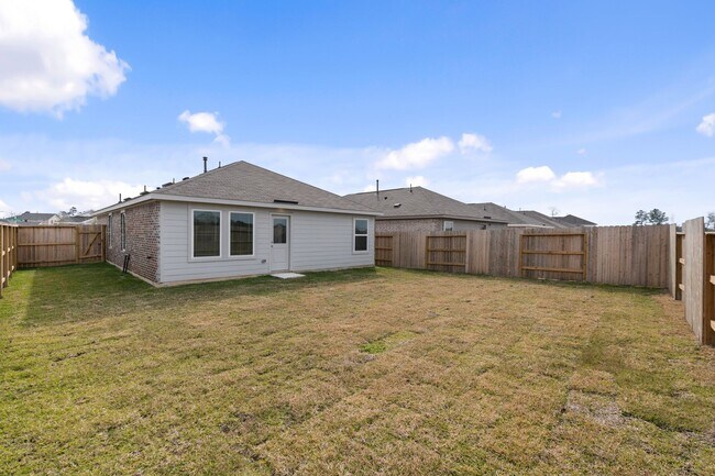 Building Photo - 925 Lago Laceno Ln