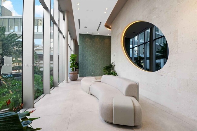 Building Photo - Northeast 24th Street, Miami, FL 33137 - 2 BR 2 BA condo