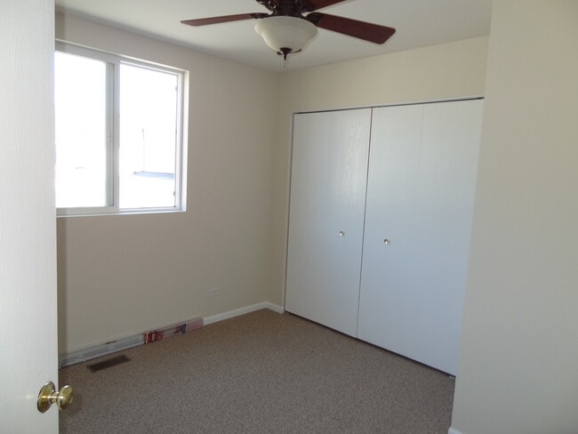 Building Photo - 729 Serendipity Dr