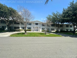 Building Photo - Welcome to charming 2-bedroom, 1-bathroom ...