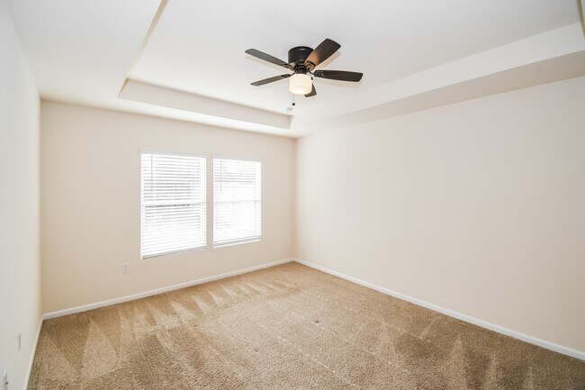Building Photo - 86269 Express Ct