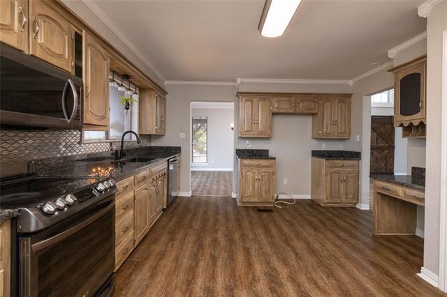 Building Photo - 134 Lakeshore Dr