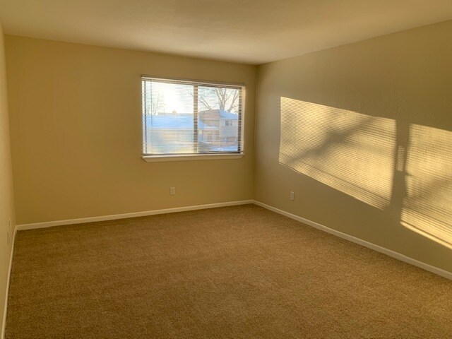 Building Photo - 4350 N 94th St