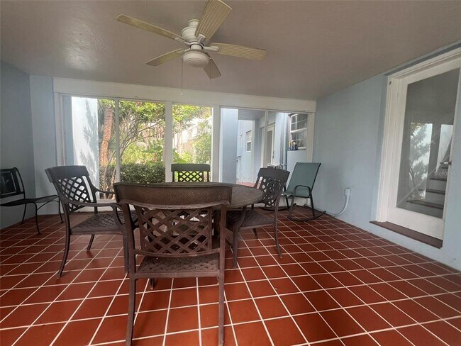 Building Photo - 1800 Pass a Grille Way