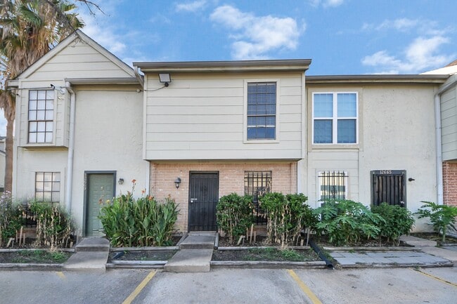 Building Photo - 12667 Windsor Village Dr