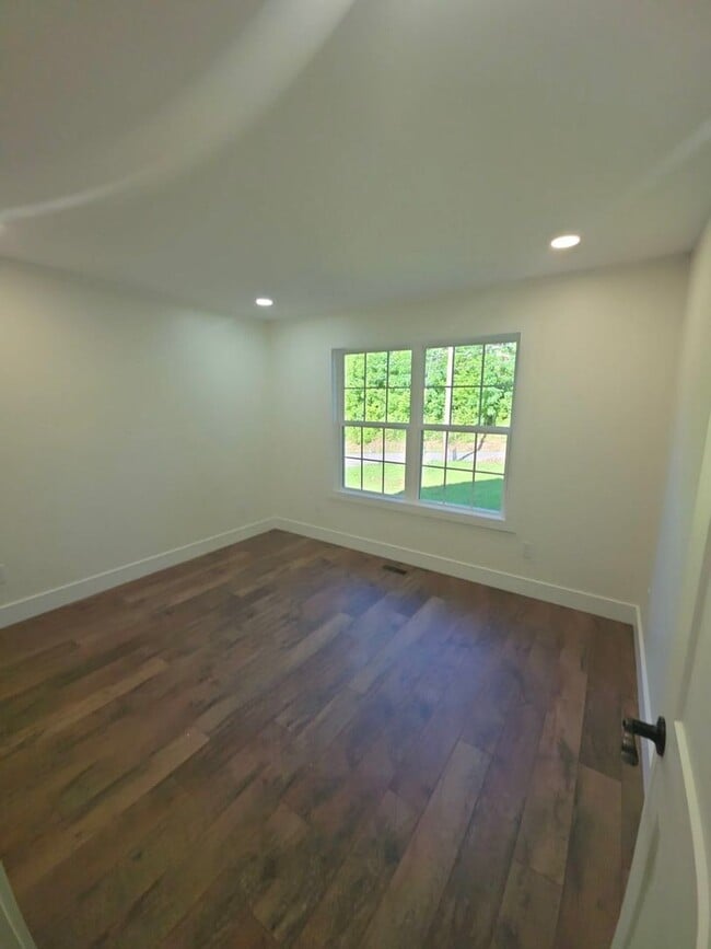 Building Photo - Brand-New 3-Bedroom Home with Office in Doyle, TN