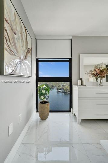 Building Photo - 20515 E Country Club Dr