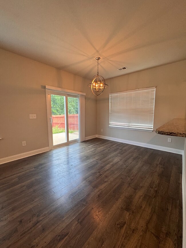 Building Photo - ???? Just Listed! Stunning Duncan Home Minutes from BMW, GSP & I-85