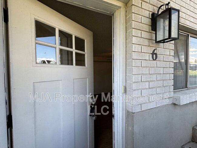 Building Photo - 1428 W 300 N