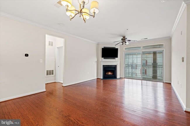 Building Photo - 5120 Donovan Dr