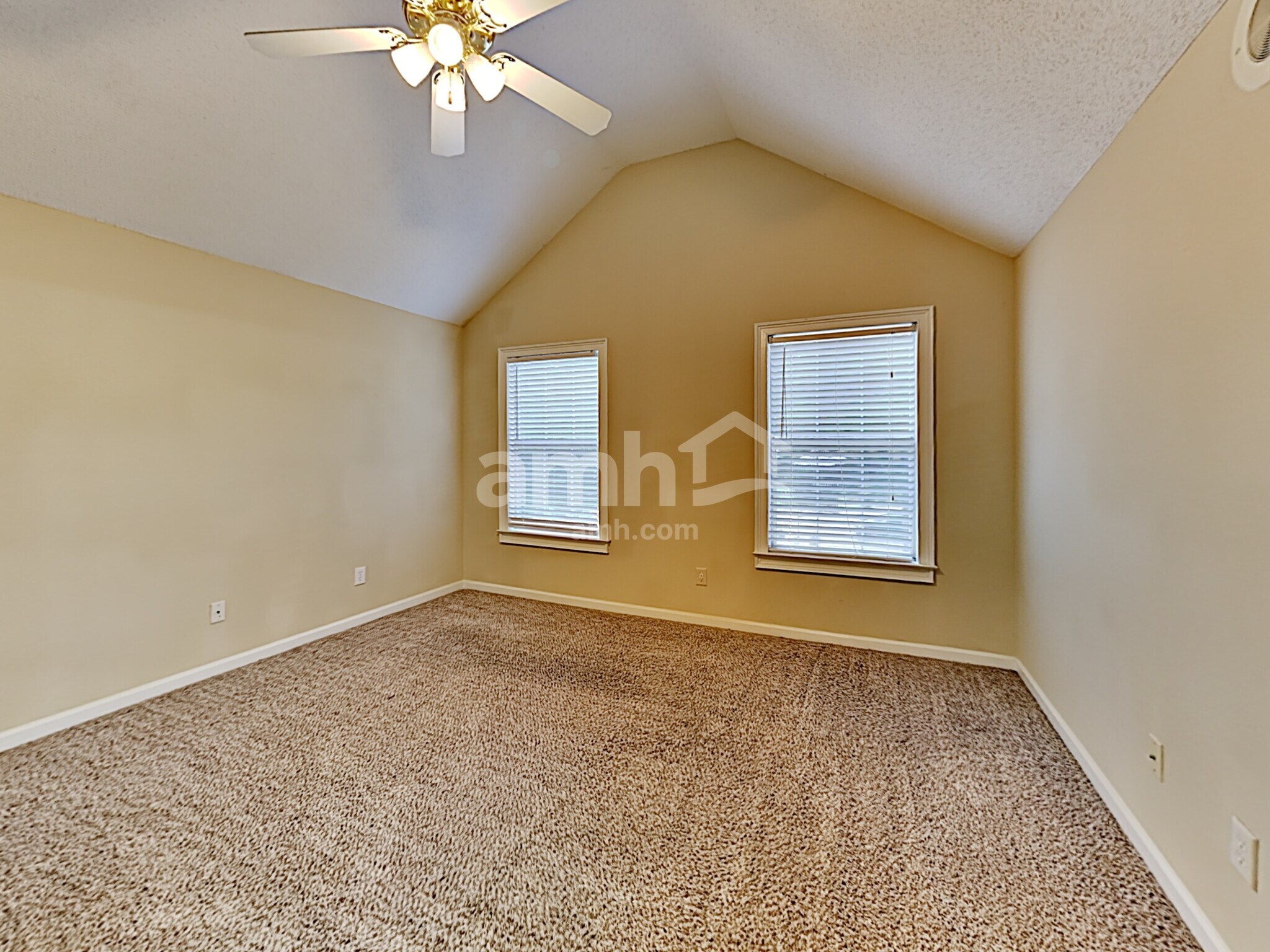 Building Photo - 1 Arbor Cove Dr