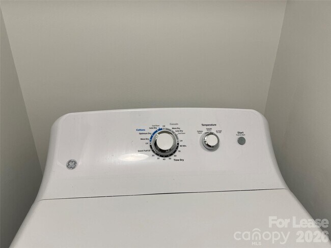 Building Photo - 11084 Harrowfield Rd