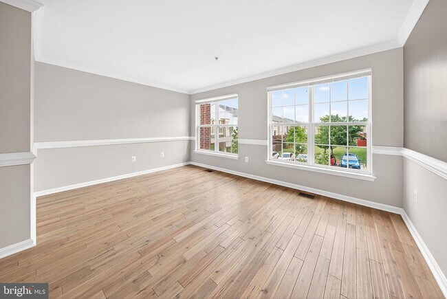 Building Photo - 15825 John Diskin Cir