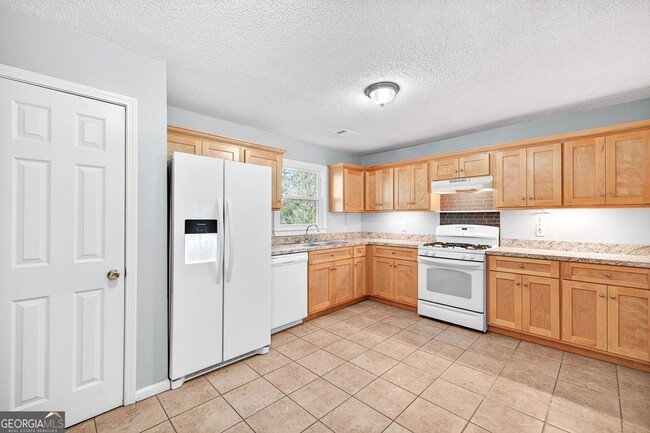 Building Photo - 255 Lowry St