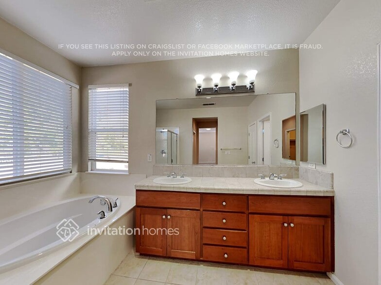 Building Photo - 1073 Amber Ridge Lane