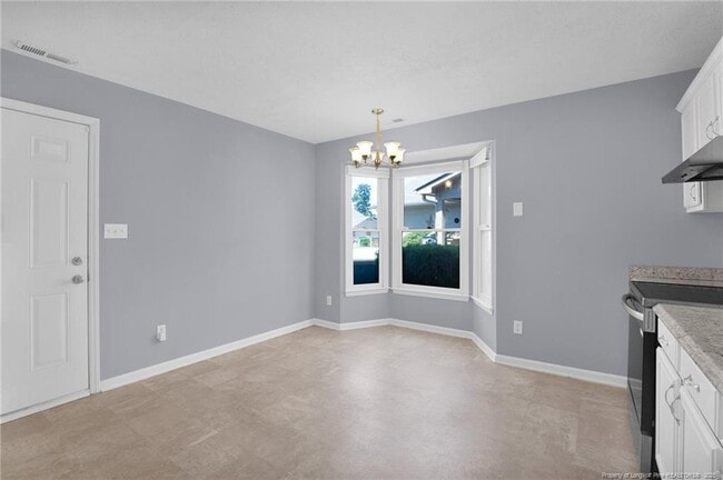 Building Photo - 2604 Burke Ln