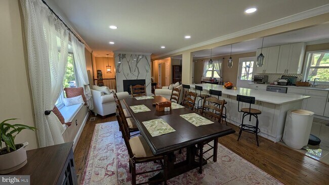 Building Photo - 15715 Tierra Dr