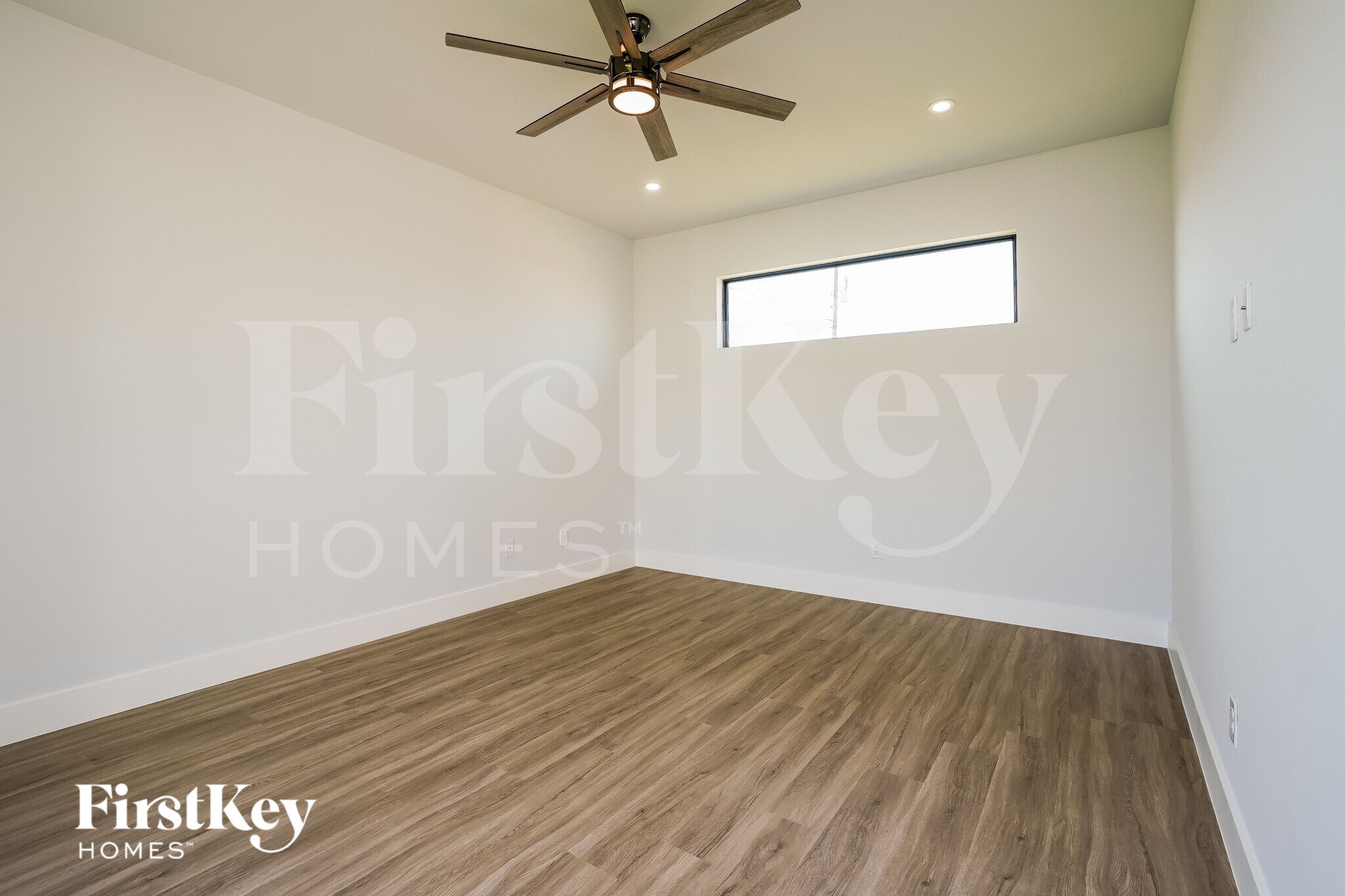 Building Photo - 1131 NE 2nd Pl