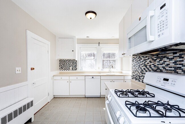 Building Photo - 1-3 Cassimere St