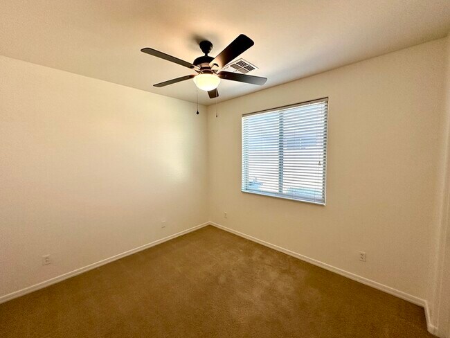 Building Photo - Fantastic Goodyear Home in Sedella