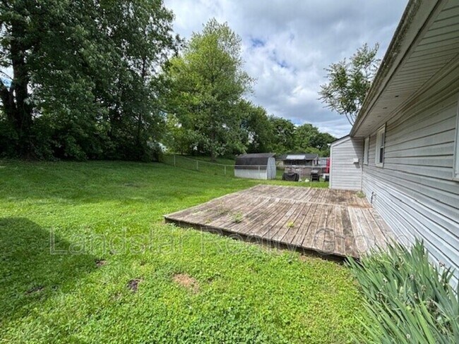 Building Photo - 4714 Seville Dr