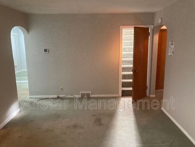 Building Photo - 870 Frederick Blvd